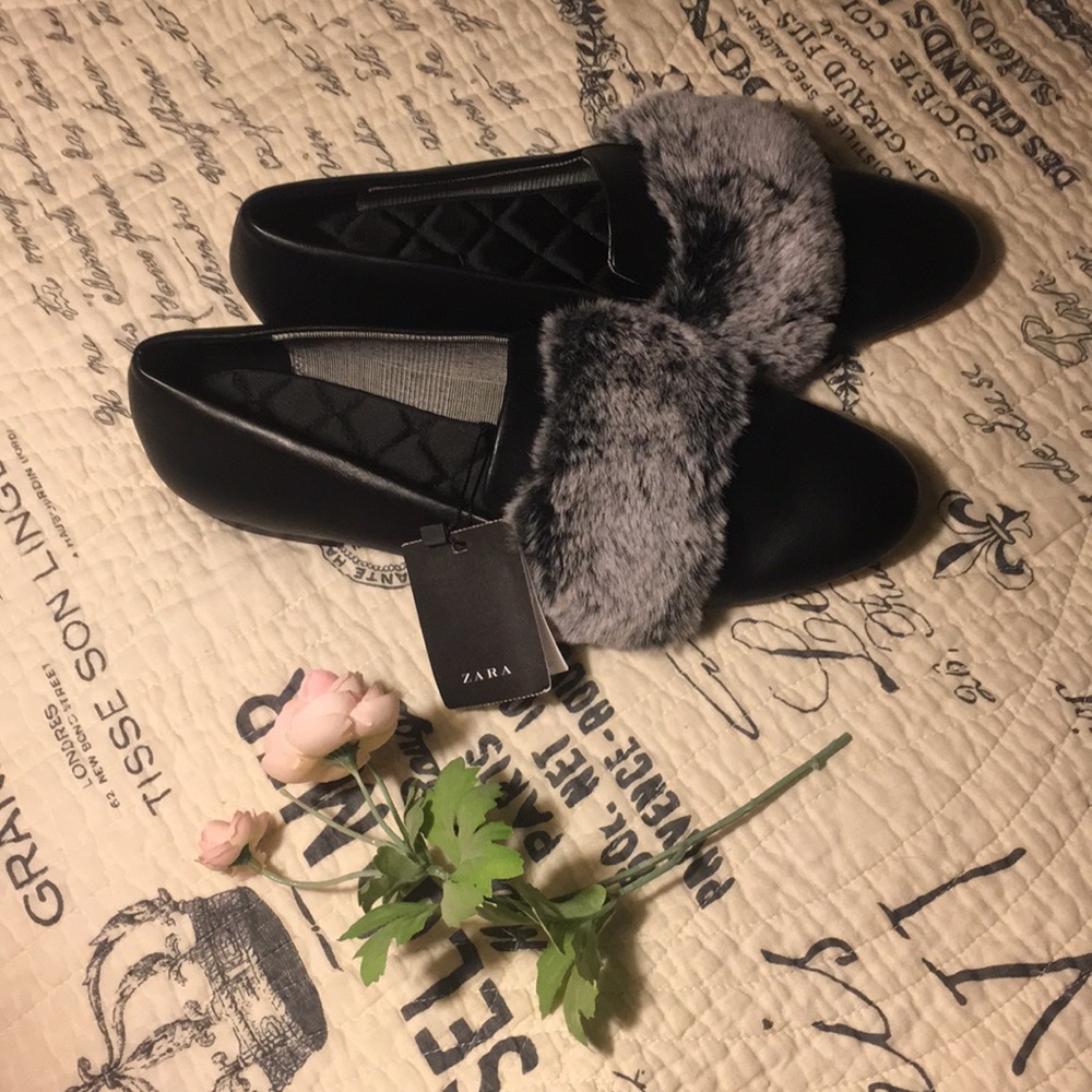 NWT Zara fur loafers
